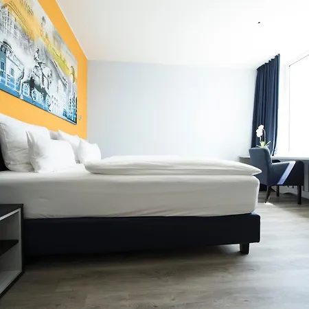 מלון Carathotel 4*