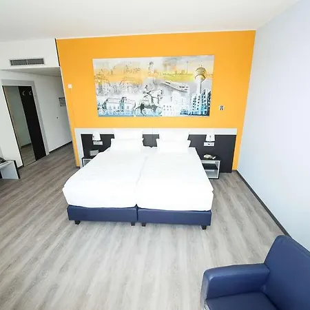 カラットホテル シティ 4*