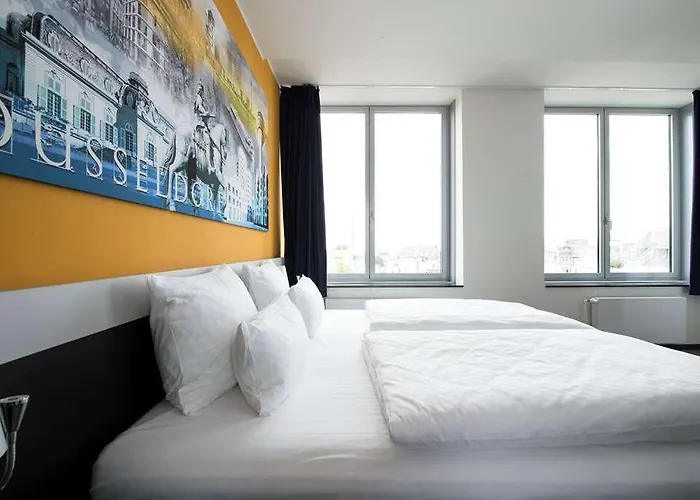 Отель Carathotel
