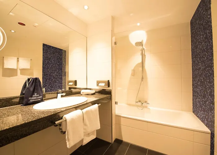 Carathotel Отель