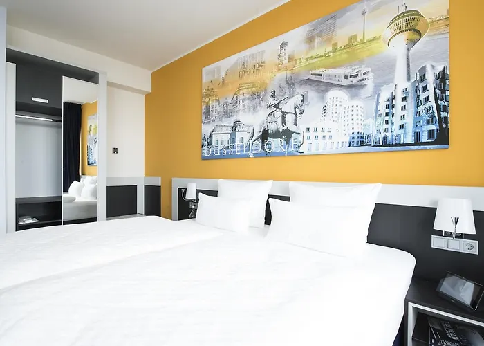 Отель Carathotel