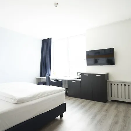 杜塞尔多夫克拉特城市酒店 4*