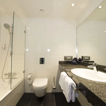 杜塞尔多夫克拉特城市酒店 4*